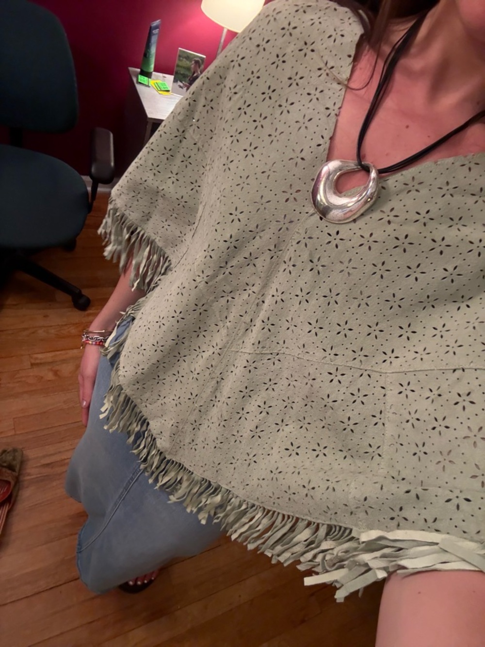 Vintage Suede Fringe Poncho – REVUE – Boho Western Festival wear – Size 6